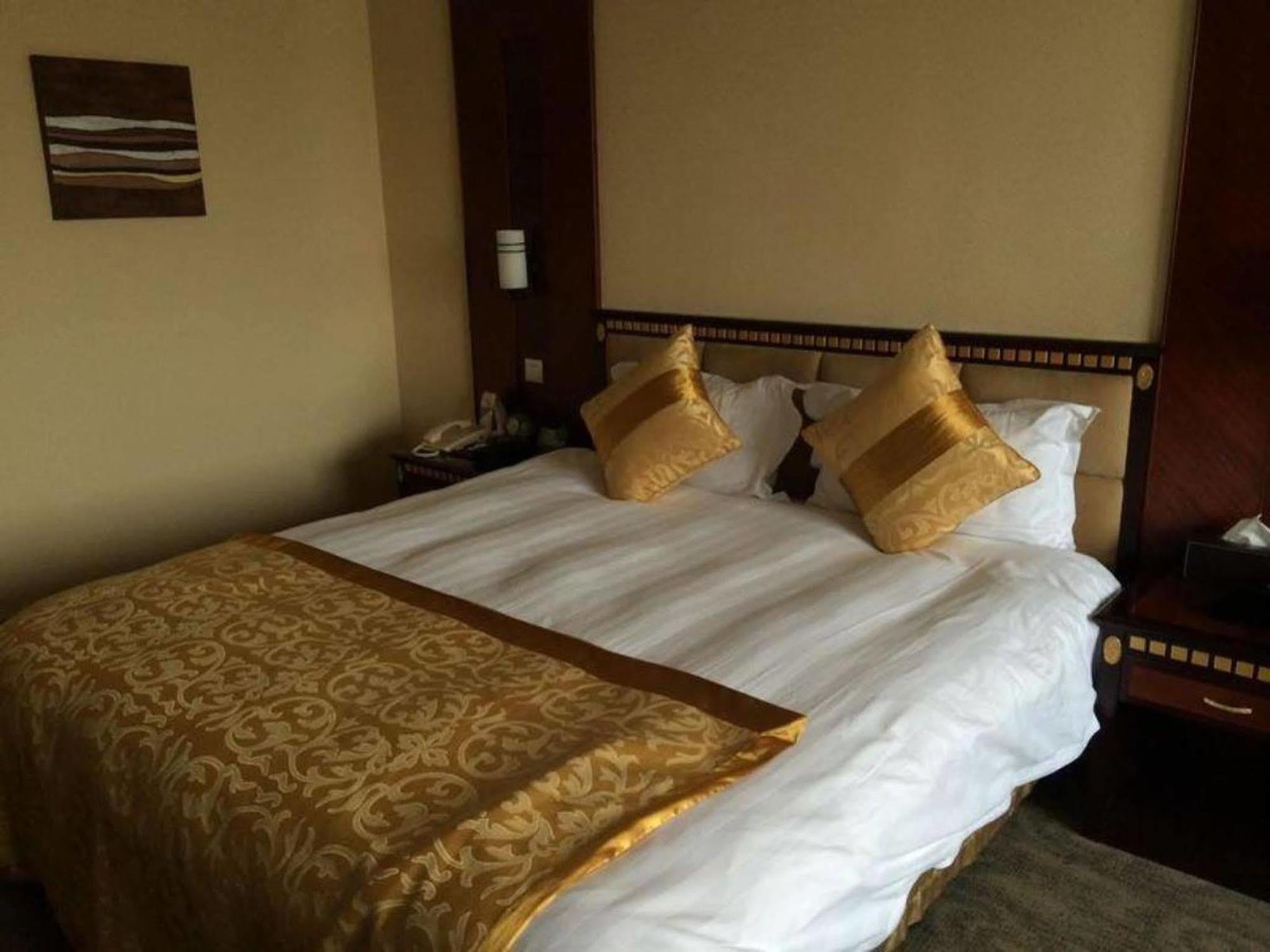 Qingdao Sanfod Hotel מראה חיצוני תמונה